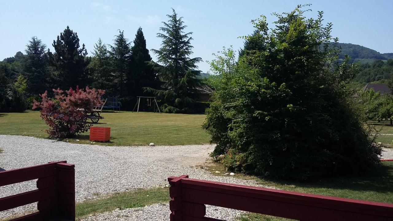 Gites de La Croisée des Chemins - Piscine Chauffée - Spa, Hammam et Sauna Izeaux Extérieur photo