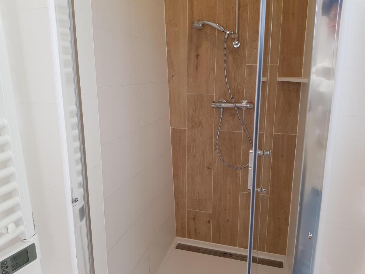 Gites de La Croisée des Chemins - Piscine Chauffée - Spa, Hammam et Sauna Izeaux Extérieur photo