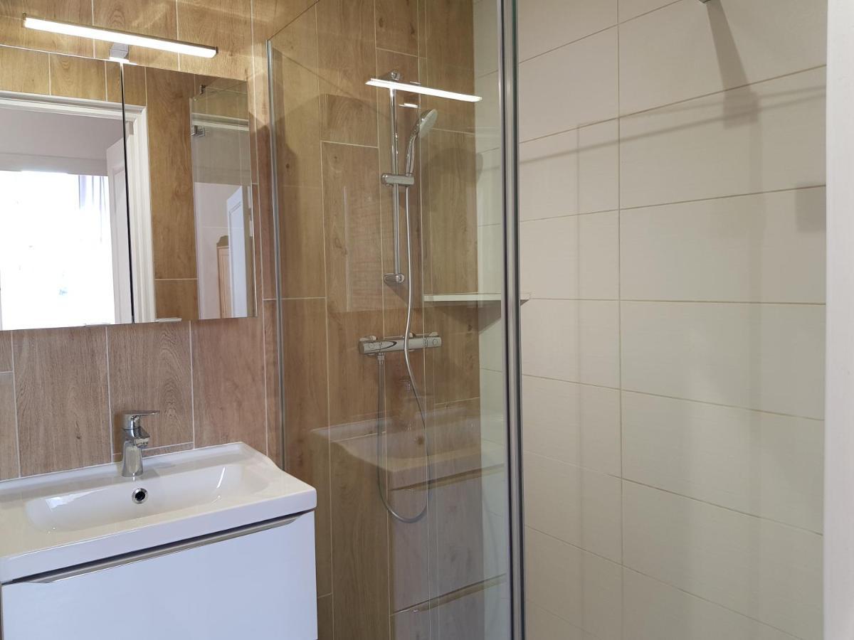 Gites de La Croisée des Chemins - Piscine Chauffée - Spa, Hammam et Sauna Izeaux Extérieur photo