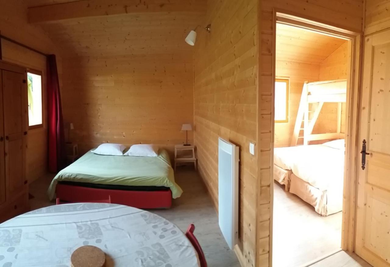 Gites de La Croisée des Chemins - Piscine Chauffée - Spa, Hammam et Sauna Izeaux Extérieur photo