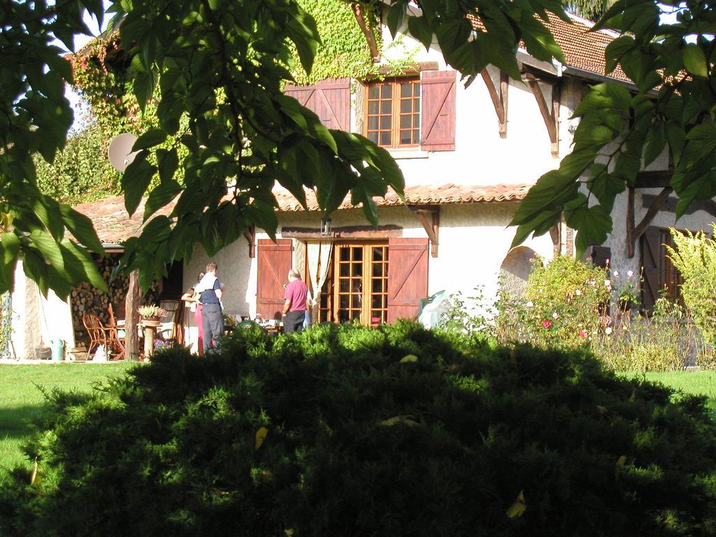 Gites de La Croisée des Chemins - Piscine Chauffée - Spa, Hammam et Sauna Izeaux Extérieur photo