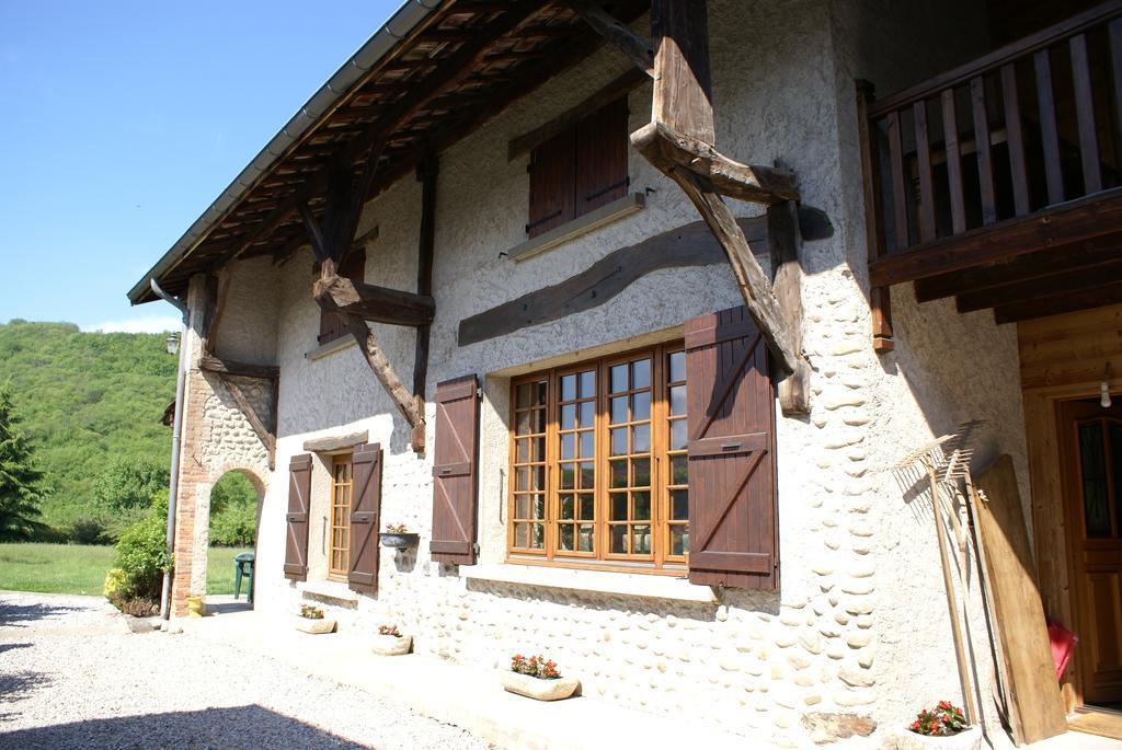 Gites de La Croisée des Chemins - Piscine Chauffée - Spa, Hammam et Sauna Izeaux Extérieur photo